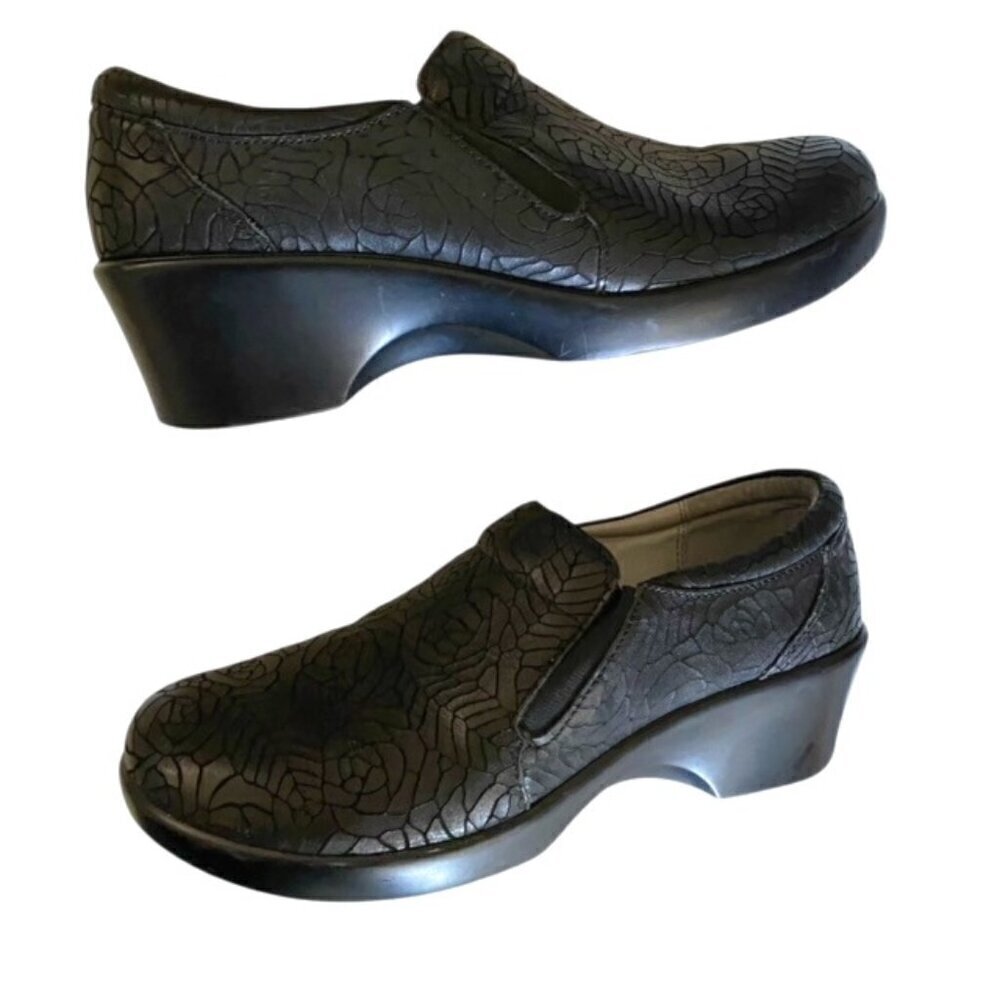 Alegria Eryn Black Leather Floral Notes Slip On Shoe 40